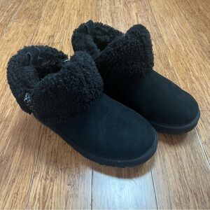 UGG Black High top With Fur Top